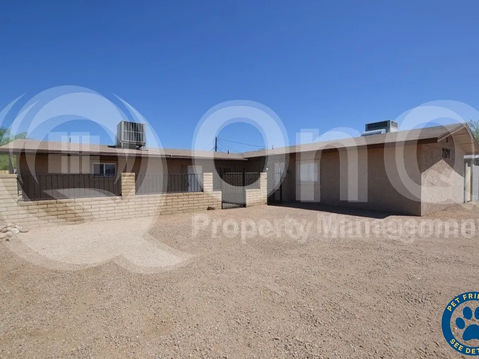 2824 W Louise Dr #B