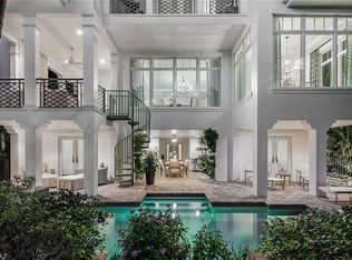 1760 Gulf Shore Blvd N, Naples, FL 34102