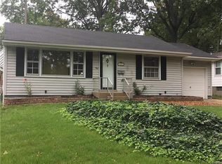 1527 Golden Dr, Saint Louis, MO 63137