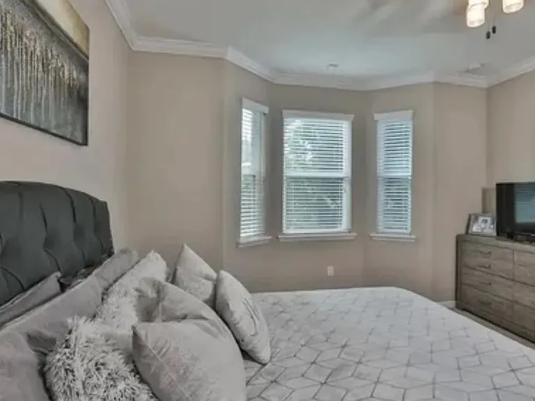 10452 Whittington Ct — Photo 18