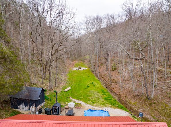 3006 McGlone Crk, Olive Hill, KY 41164