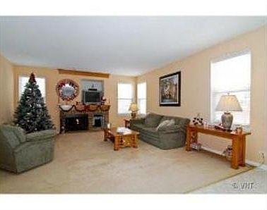 3rd image of 262 Pleasant Plains Dr