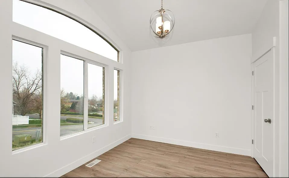 4 bed, 3064 sqft, $3,300 — Photo 3