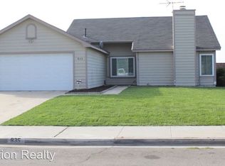 835 W Grovewood Ave, Bloomington, CA 92316