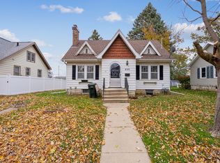 609 Hammond Ave, Waterloo, IA 50702