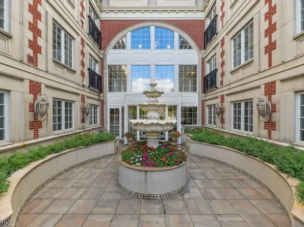 111 PROSPECT STREET 1E, Westfield Town, NJ 07090