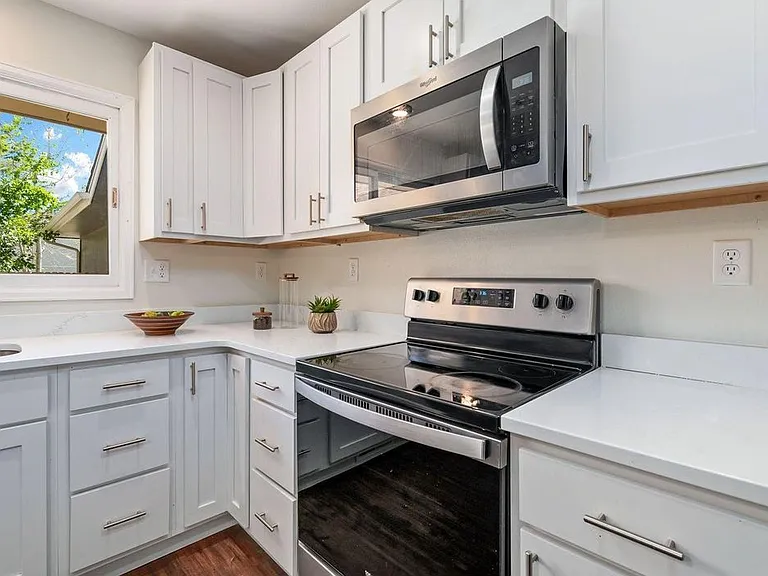 5434 Fossil Ct N — Photo 6