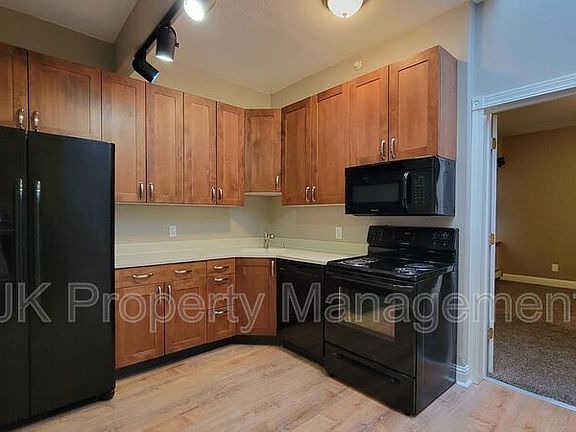 5th image of 413 Central Ave #305