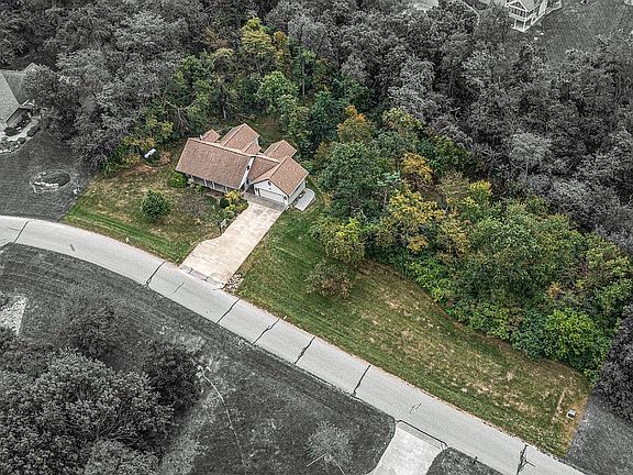 5th image of 2753 Royal Oaks Dr NW