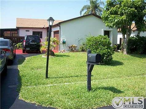 1st image of 5214 Mirror Lakes Blvd