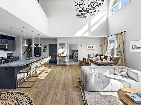 3rd image of 43 Middle Ridge Road #416