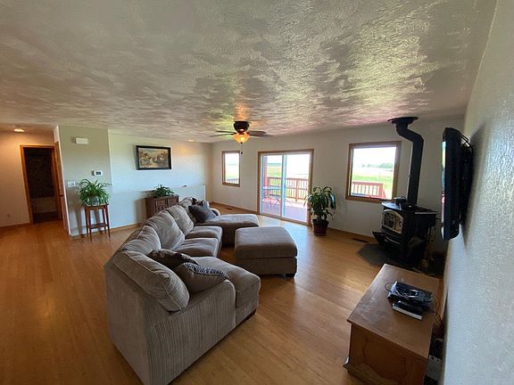 3rd image of 71849 Maureen Dr