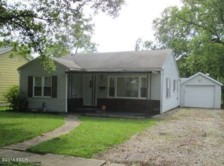1420 S Sycamore St, Centralia, IL 62801