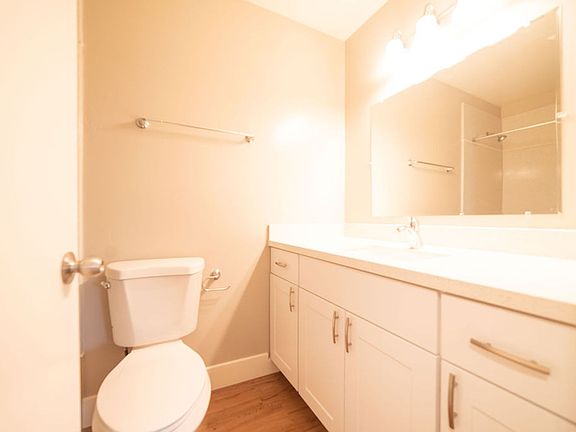 5th image of 1331 Liberty St #10