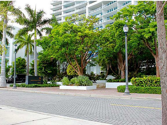 5th image of 2020 Bayshore Dr #1601