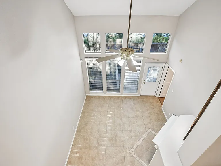 27 Endor Forest Pl — Photo 15