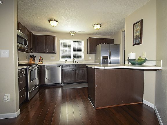 5th image of 17107 SE 18th St