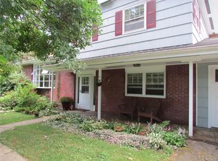11 Idlewild Park Dr, Cornwall On Hudson, NY 12520