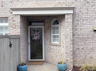 1119 Chancellor Walk Ct, Virginia Beach, VA 23454