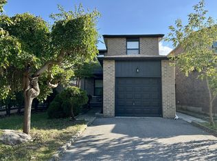 29 Constellation Cres, Richmond Hill, ON L4C 8J8