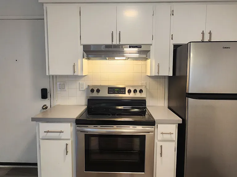 Altamont Apartments — Photo 4