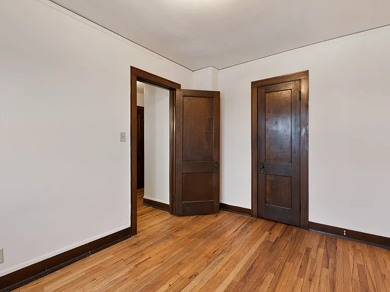The Sheridan — Photo 48