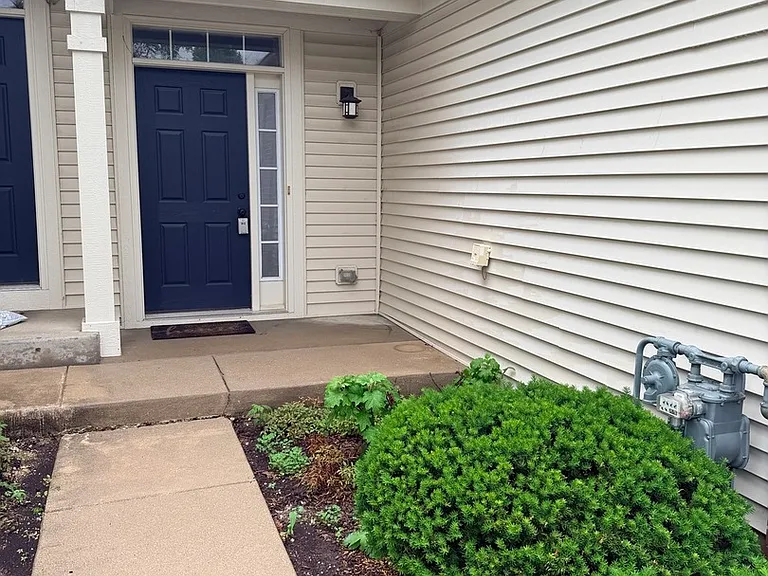 9873 Williams Dr — Photo 2