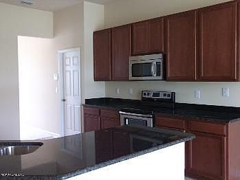 4th image of 508 E Kings College Dr