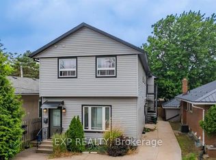 31 Raymond St #5, Saint Catharines, ON L2R 2T3
