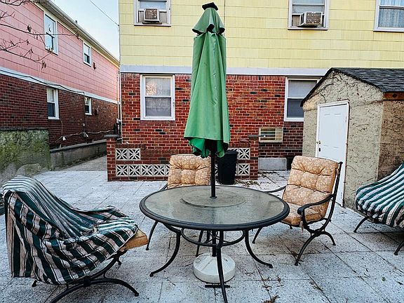 2nd image of 13723 Lafayette Street