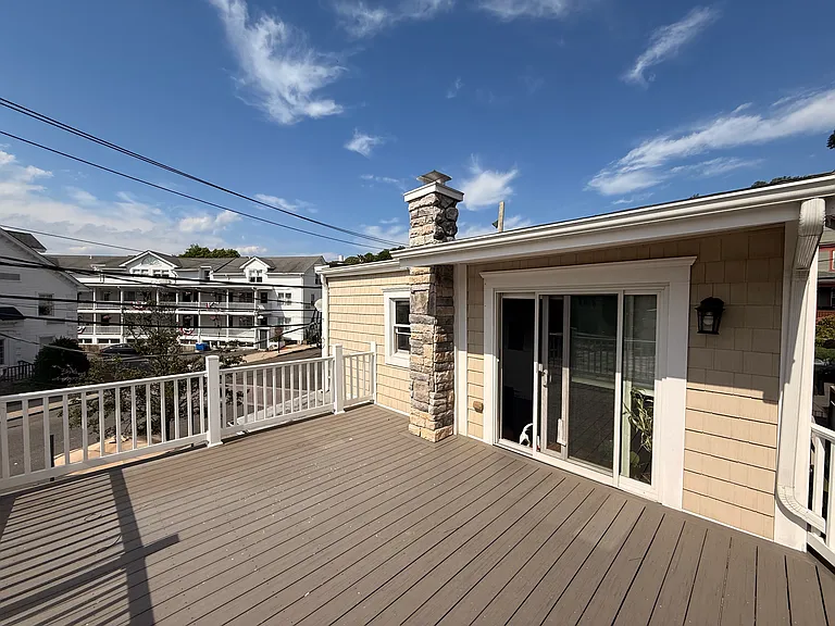 106 E Main St #2 — Photo 10