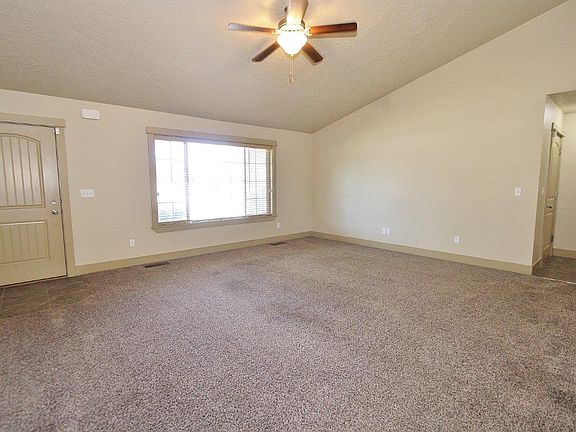 5th image of 1161 Kaetzel Way