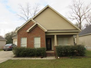 120 Golf View Dr, Dothan, AL 36301