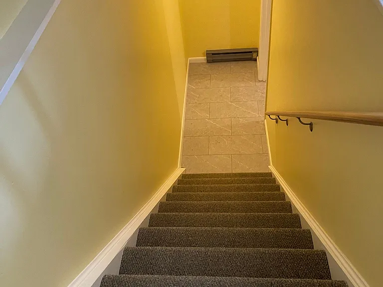 B5 Stonehedge Dr — Photo 15