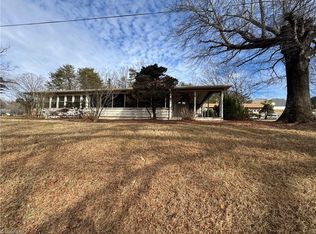 1695 Mizpah Church Rd, Rural Hall, NC 27045