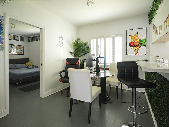 4th image of 1605 Euclid Avenue #A-2