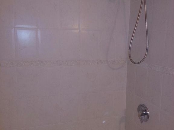 Bathroom master br
