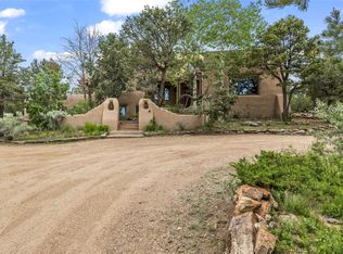7394 Old Santa Fe Trl, Santa Fe, NM 87505