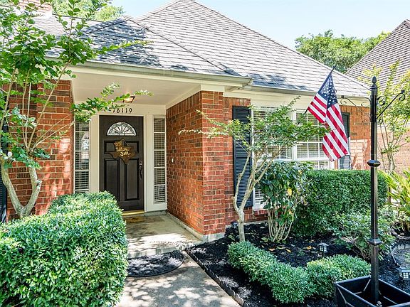 Not only does this front alcove protect guests from the elements, but also, is so inviting!