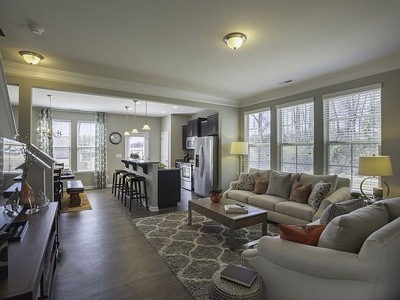 3rd image of 48 Hawkstone Dr