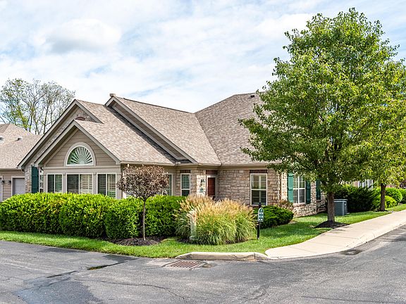 4th image of 2386 Locust Hill Blvd