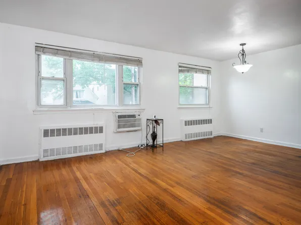 58-25 79th Avenue image 2 of 14