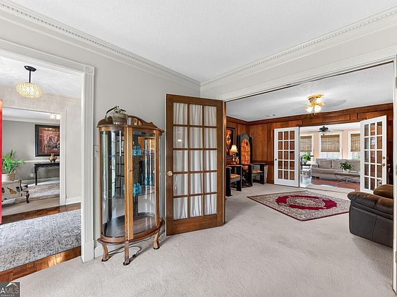4th image of 5369 Rivoli Dr