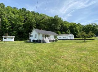 1649 Cheesy Creek Rd, Princeton, WV 24739