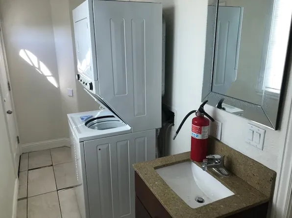 5019 International Blvd, Oakland, CA 94601