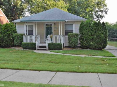 20021 Woodcrest St, Harper Woods, MI, 48225