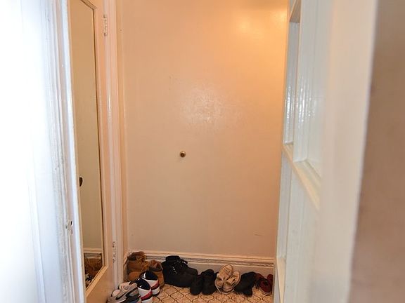 3rd image of 1517 E 29th St