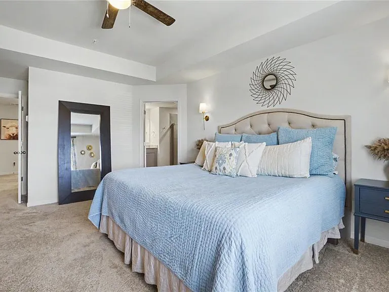 723 Woodstock Grove Dr — Photo 38