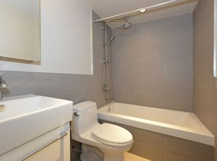 230 Oak St #50025A-1105, Toronto, ON