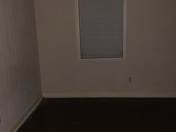5th image of 1437 Salem St